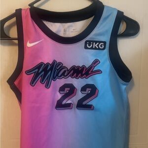 Nike Miami Gradient Basketball Jersey kids size 8